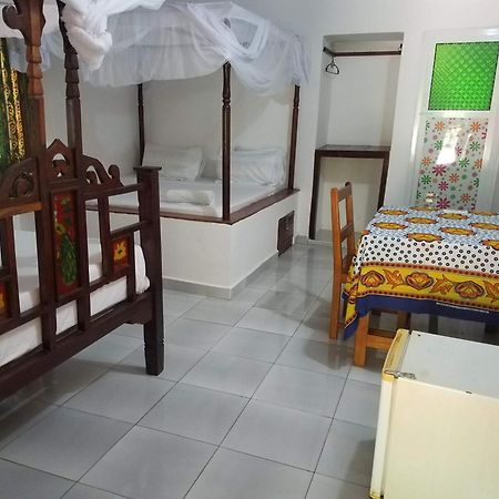 Baraka Aquarium Bungalows 南威 外观 照片