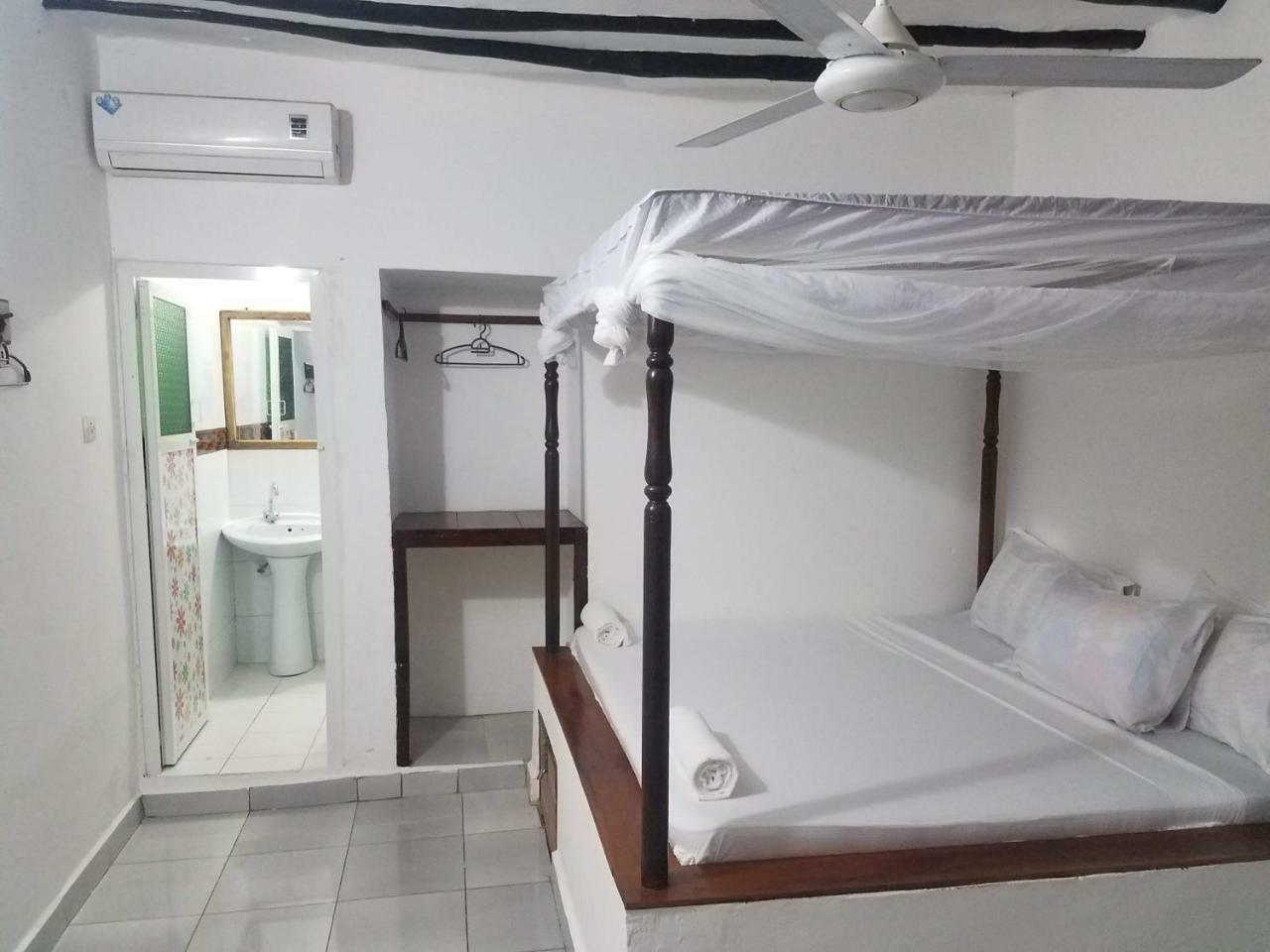 Baraka Aquarium Bungalows 南威 外观 照片